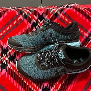 Gently worn under armor shoes